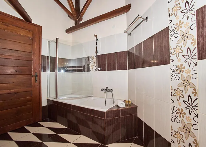 Terpou Stonehouse And 